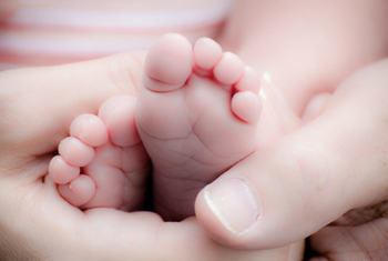 Le premier bébé né par FIV célèbre son 35ème anniversaire